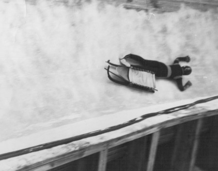 zatiaľ sme sa nezhodli kto to je, ale je to v 16-tke